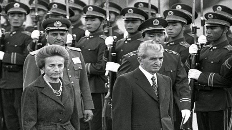 Έτσι εκτέλεσαν, σαν σήμερα, το ζεύγος Τσαουσέσκου στη Ρουμανία